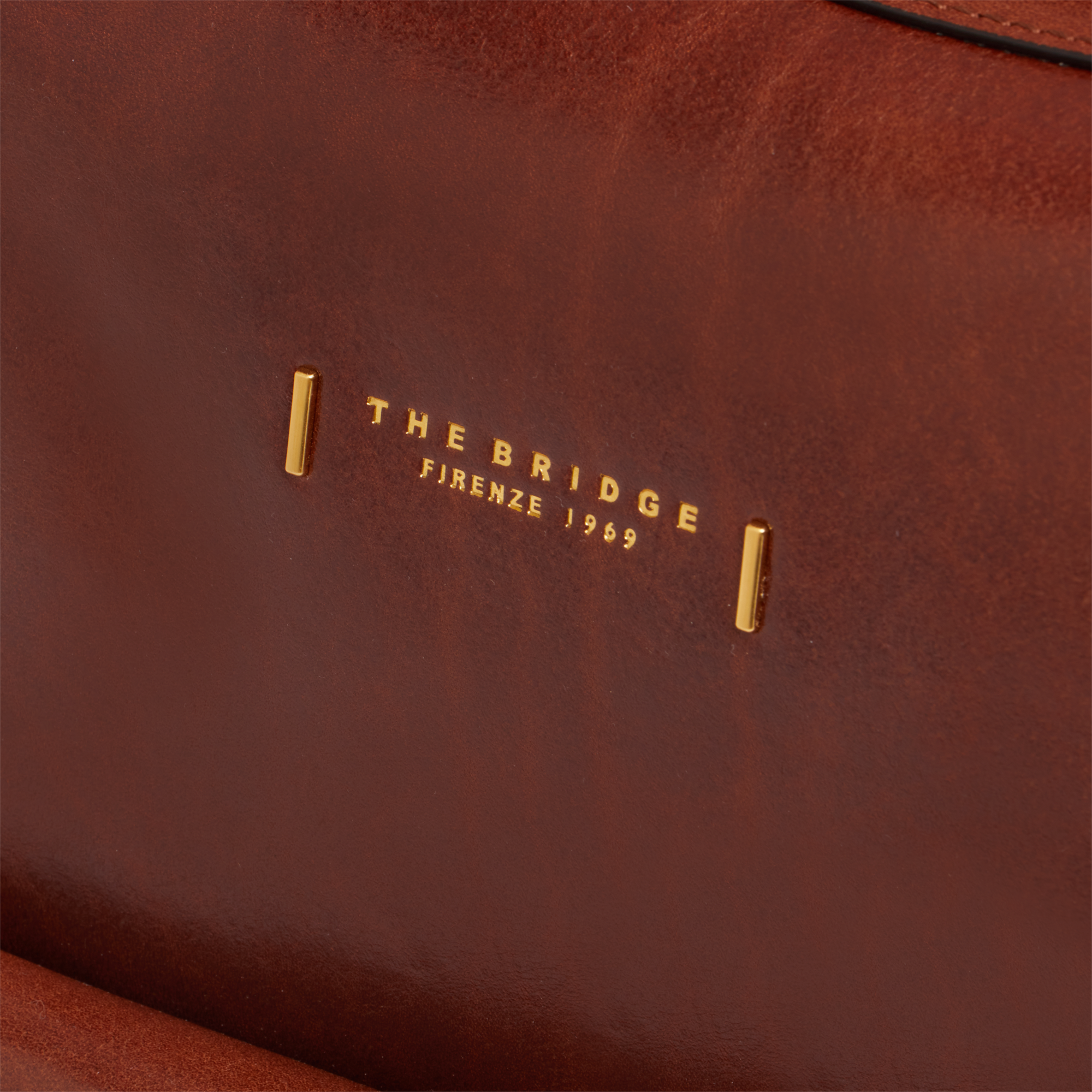 Interior or scale detail from the official product gallery
