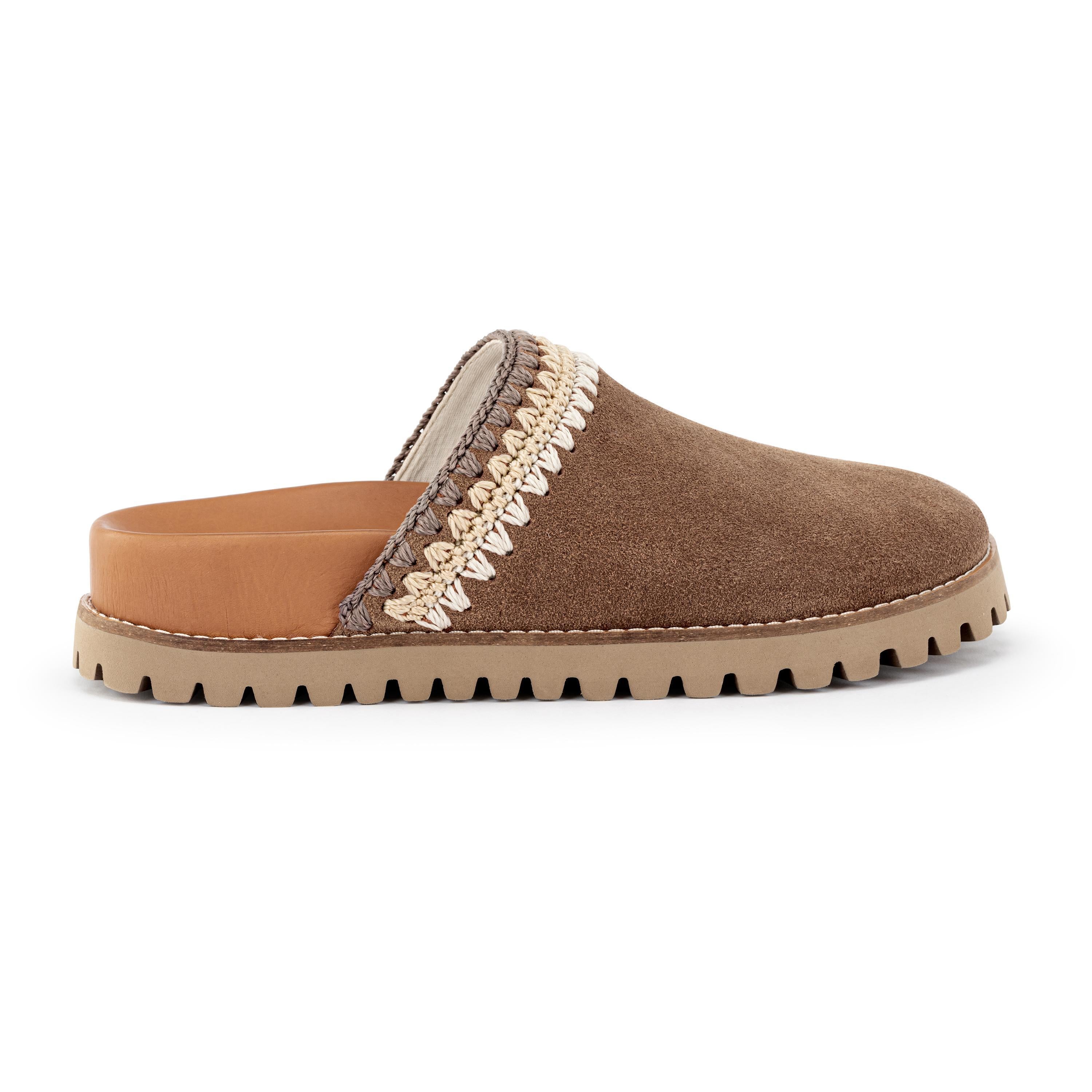 Bolinas Lug Sole Clog interior or side detail