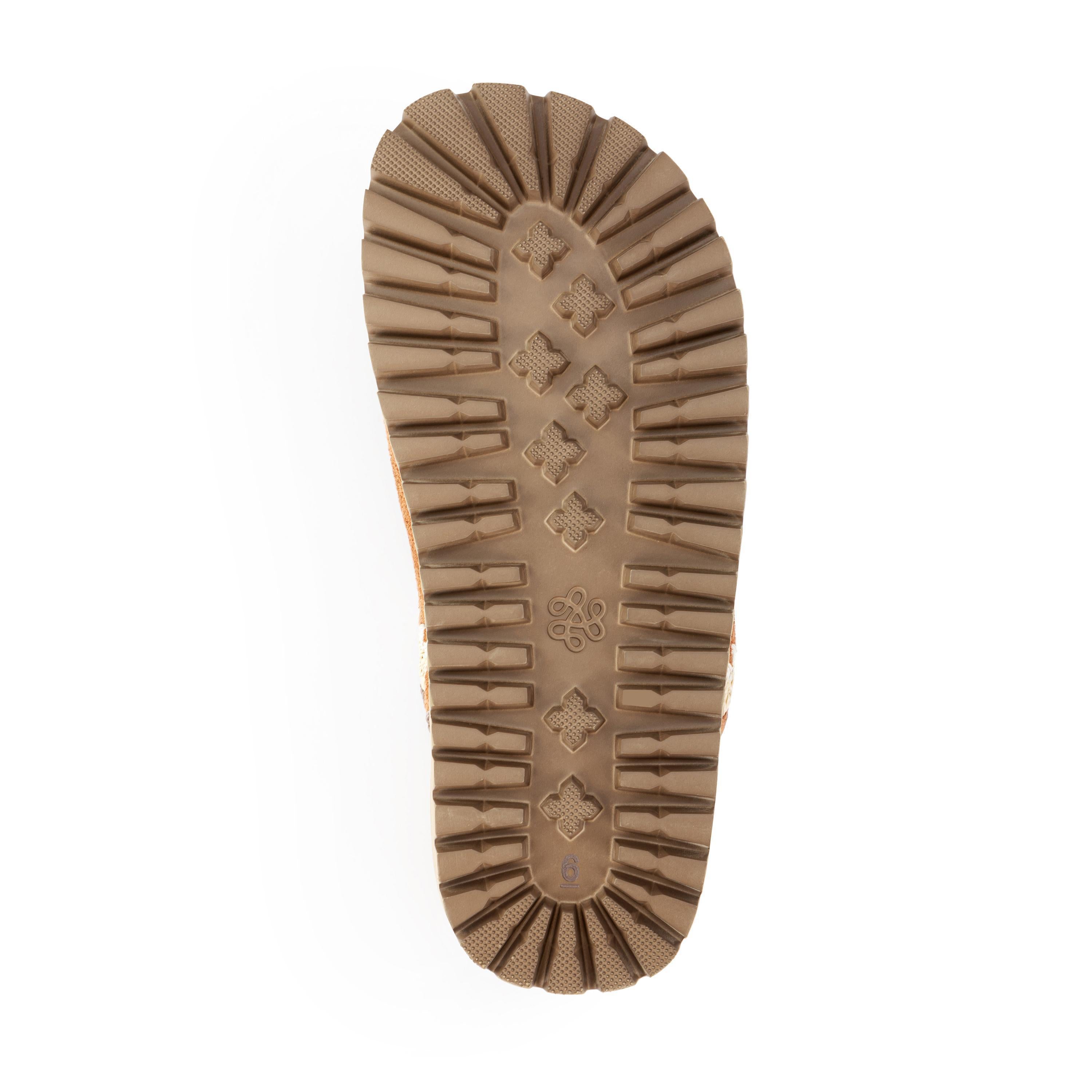 Bolinas Lug Sole Clog detail view