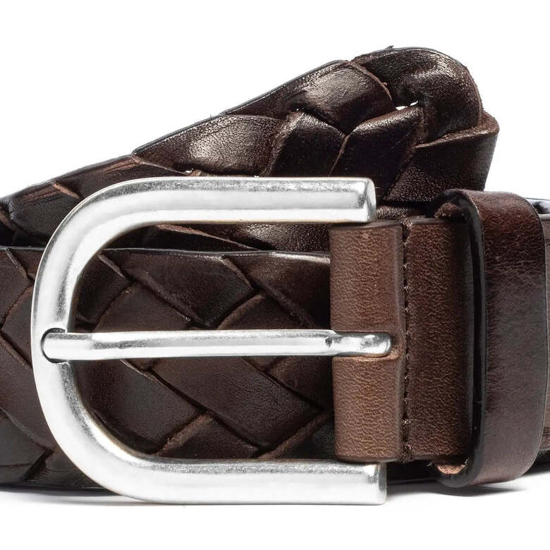woven leather detail