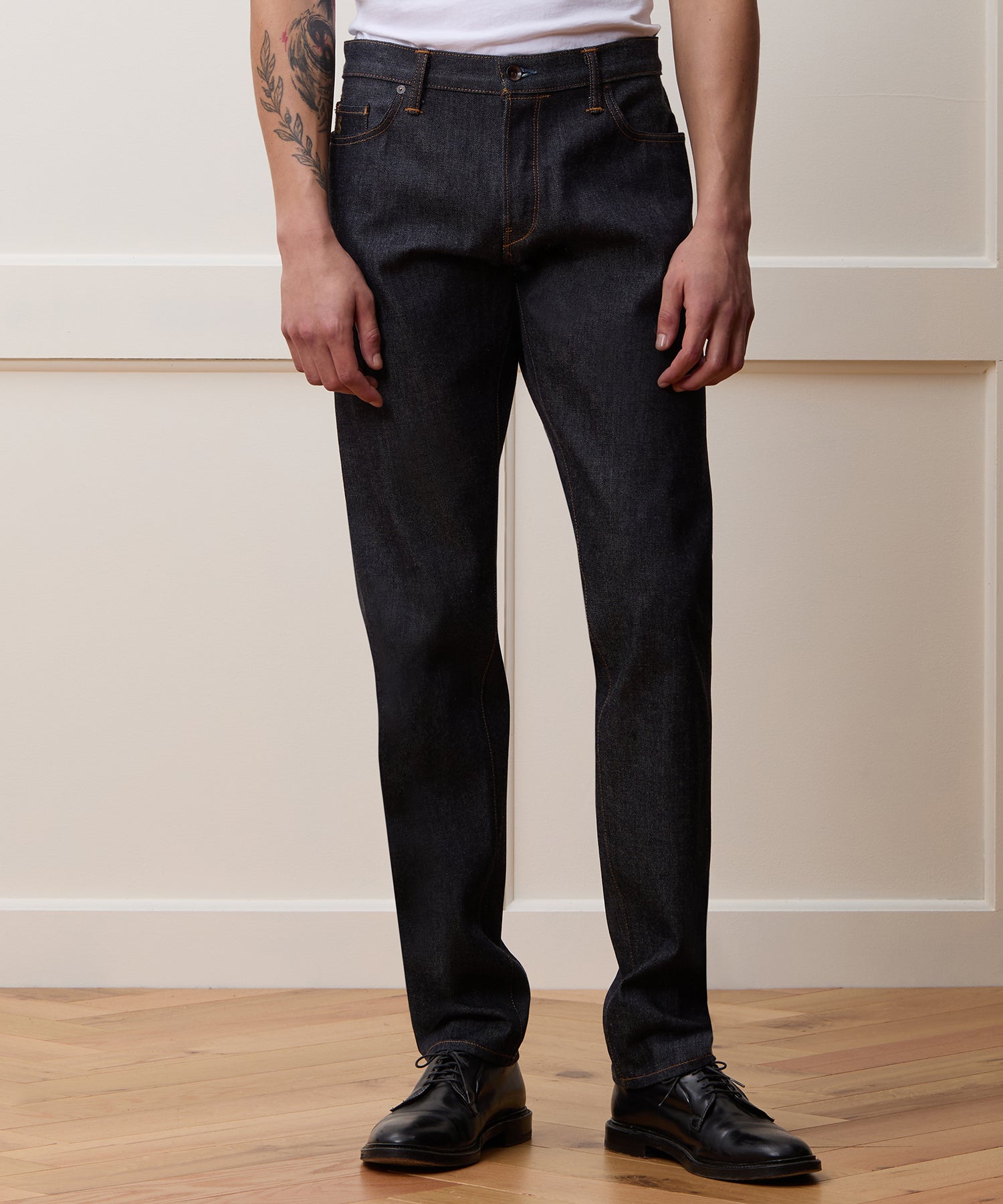 Slim fit denim profile