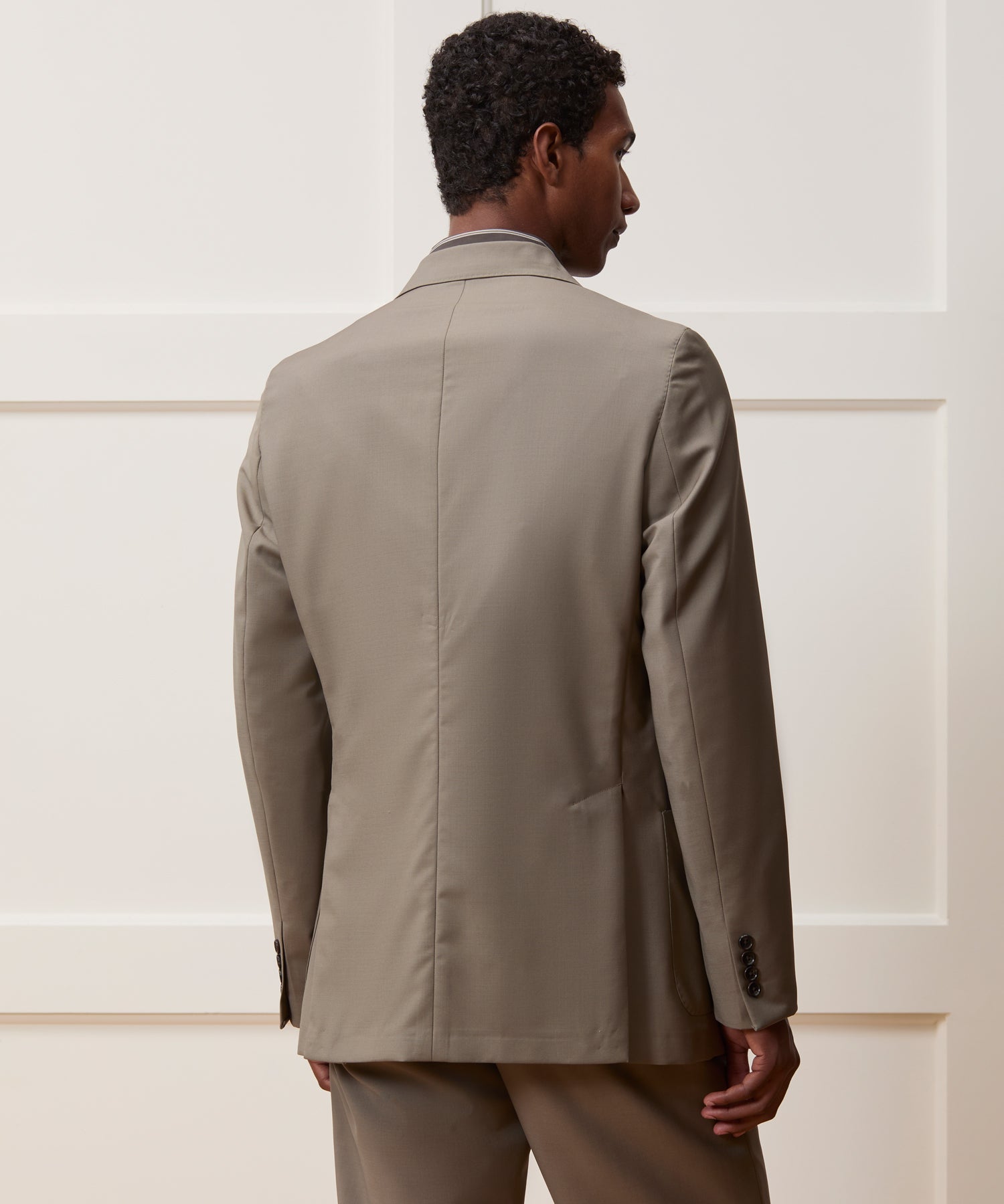 Side view with soft waist shape