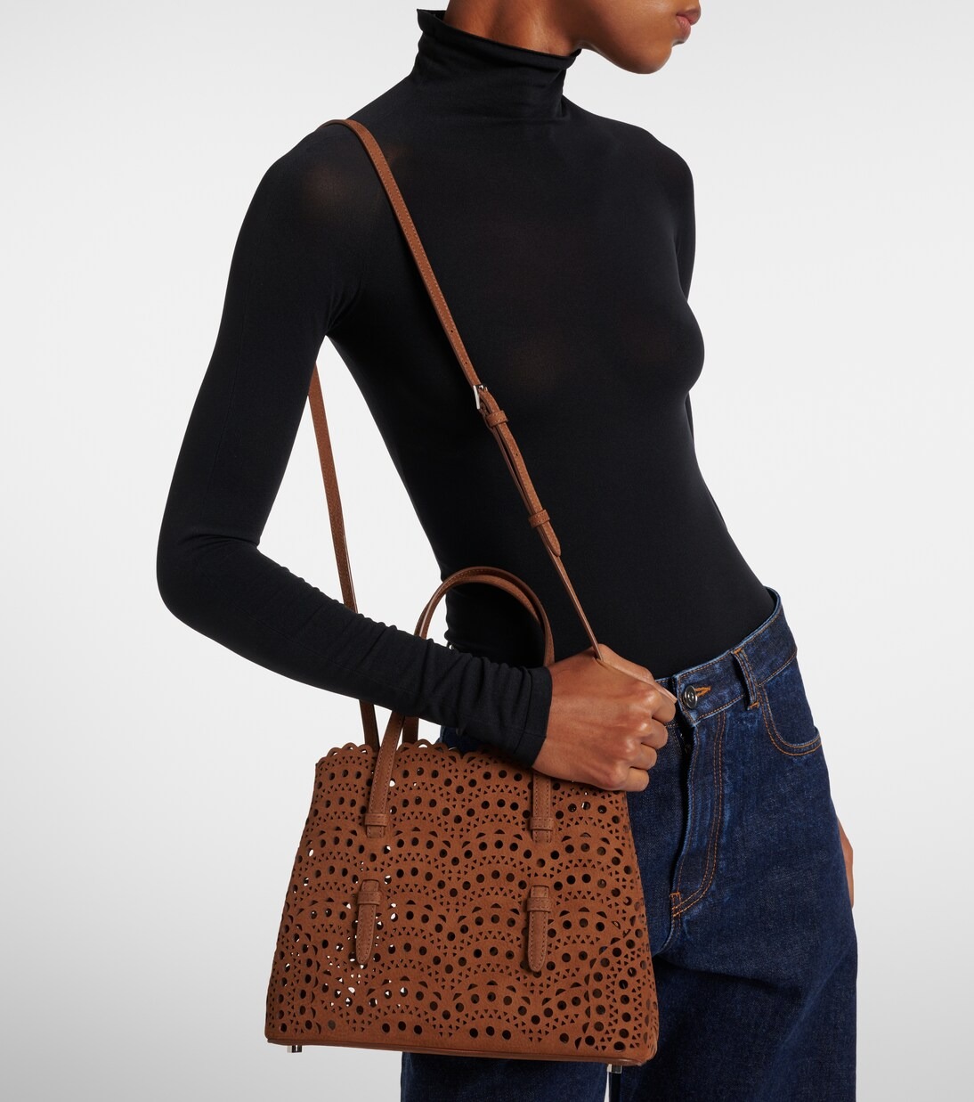 Brown crossbody styling
