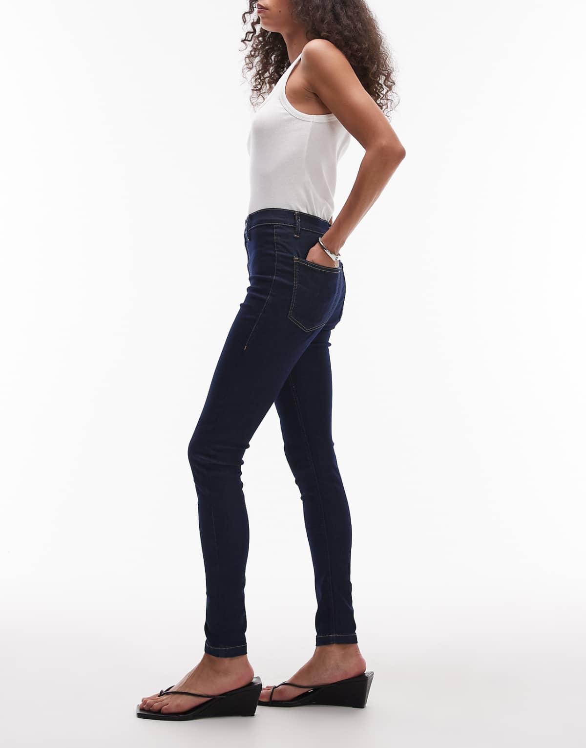 Side profile showing the super-skinny line