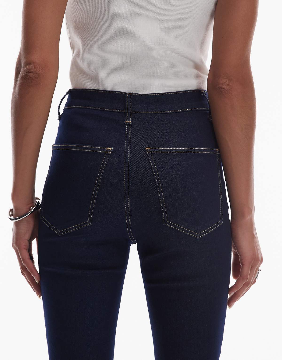 Close-up on the back pockets and rinse wash