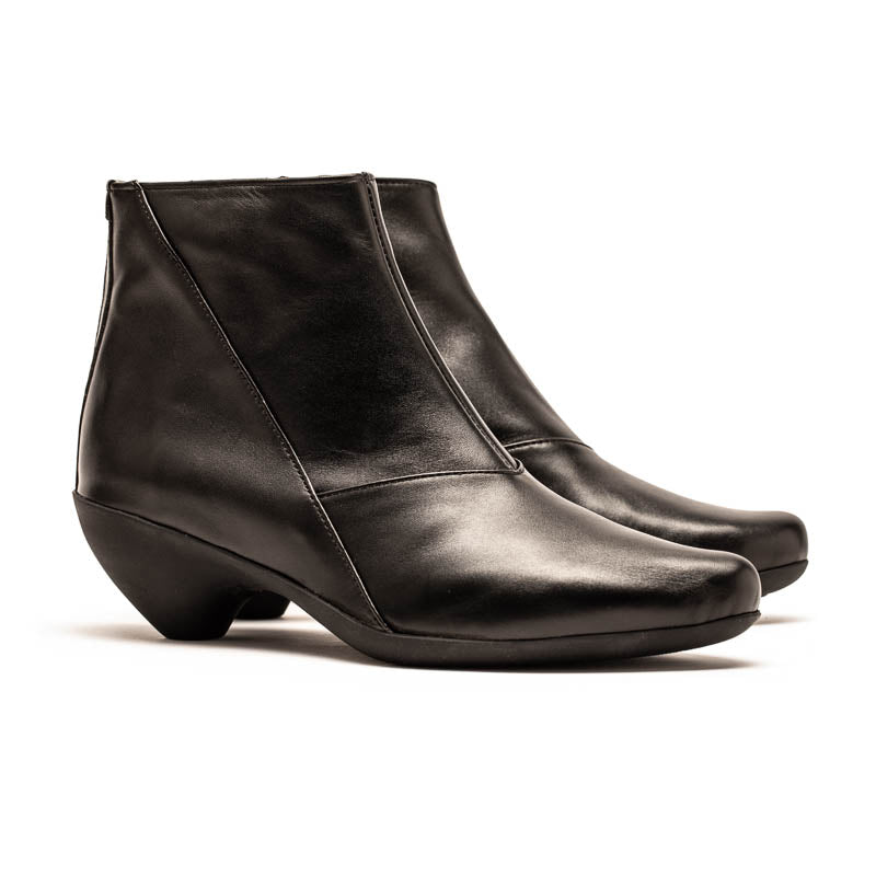 GINGER Bike Black Leather Boot