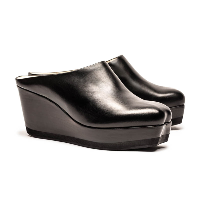 JAKE Black Leather Mule