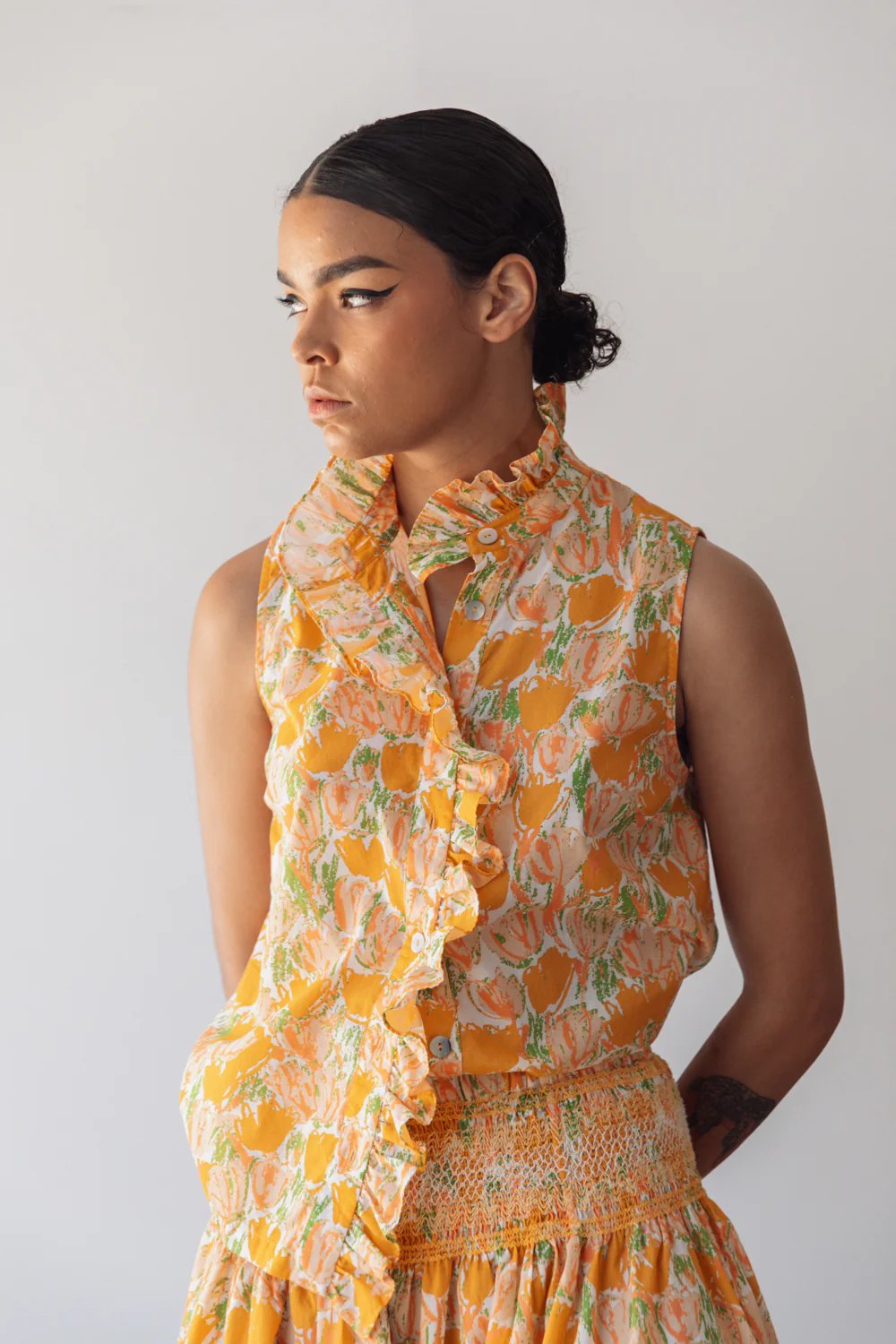 Official Hope for Flowers image 5 — Frilled Buttondown