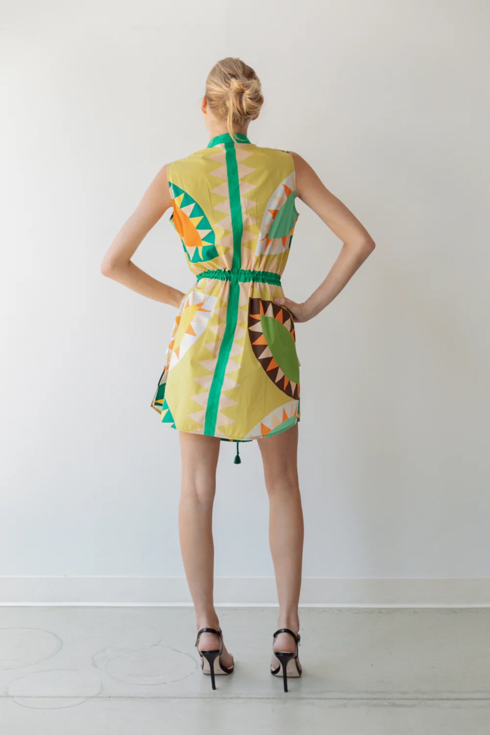 Official alternate/detail view — Sleeveless Shirtdress
