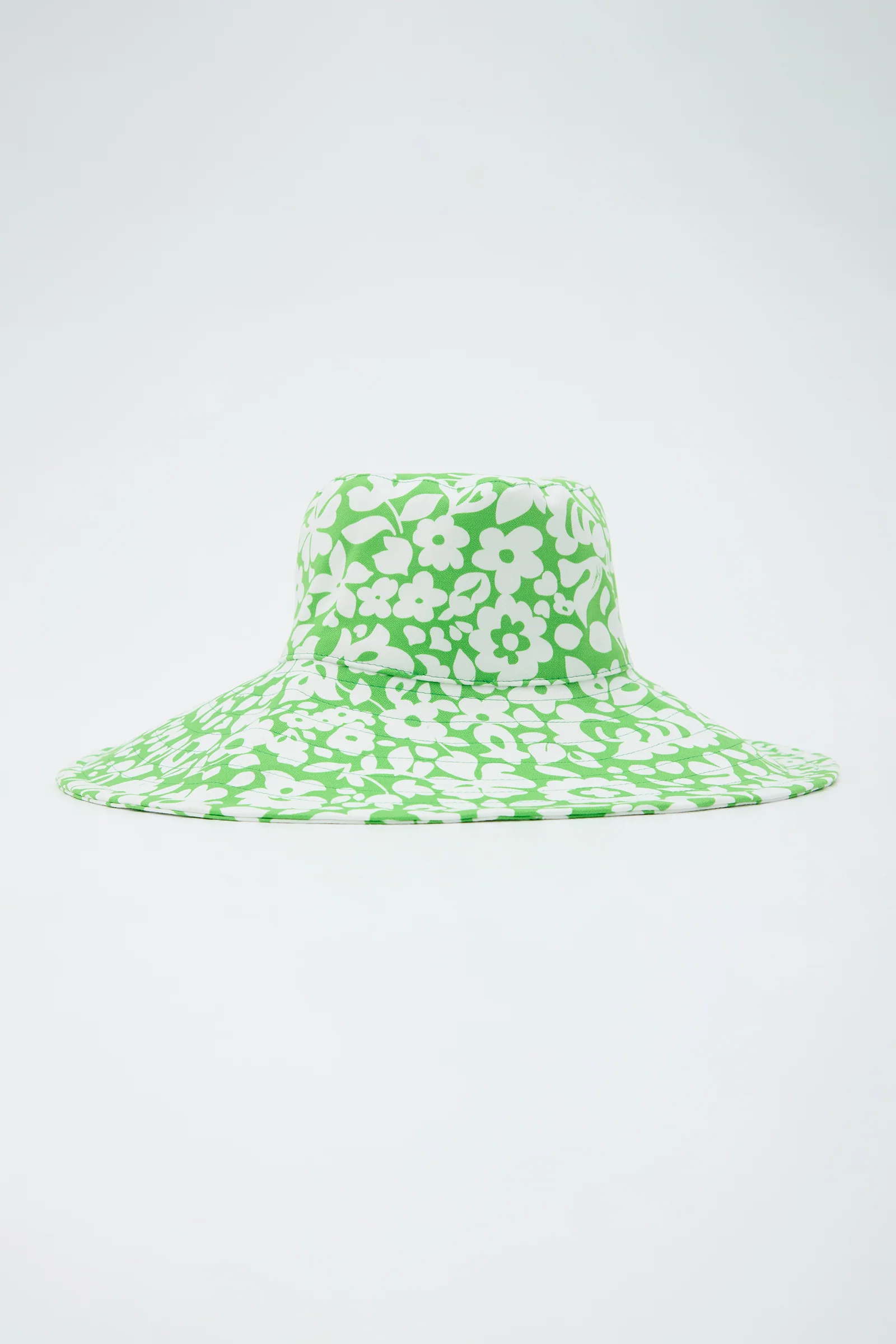Serene Green colourway front