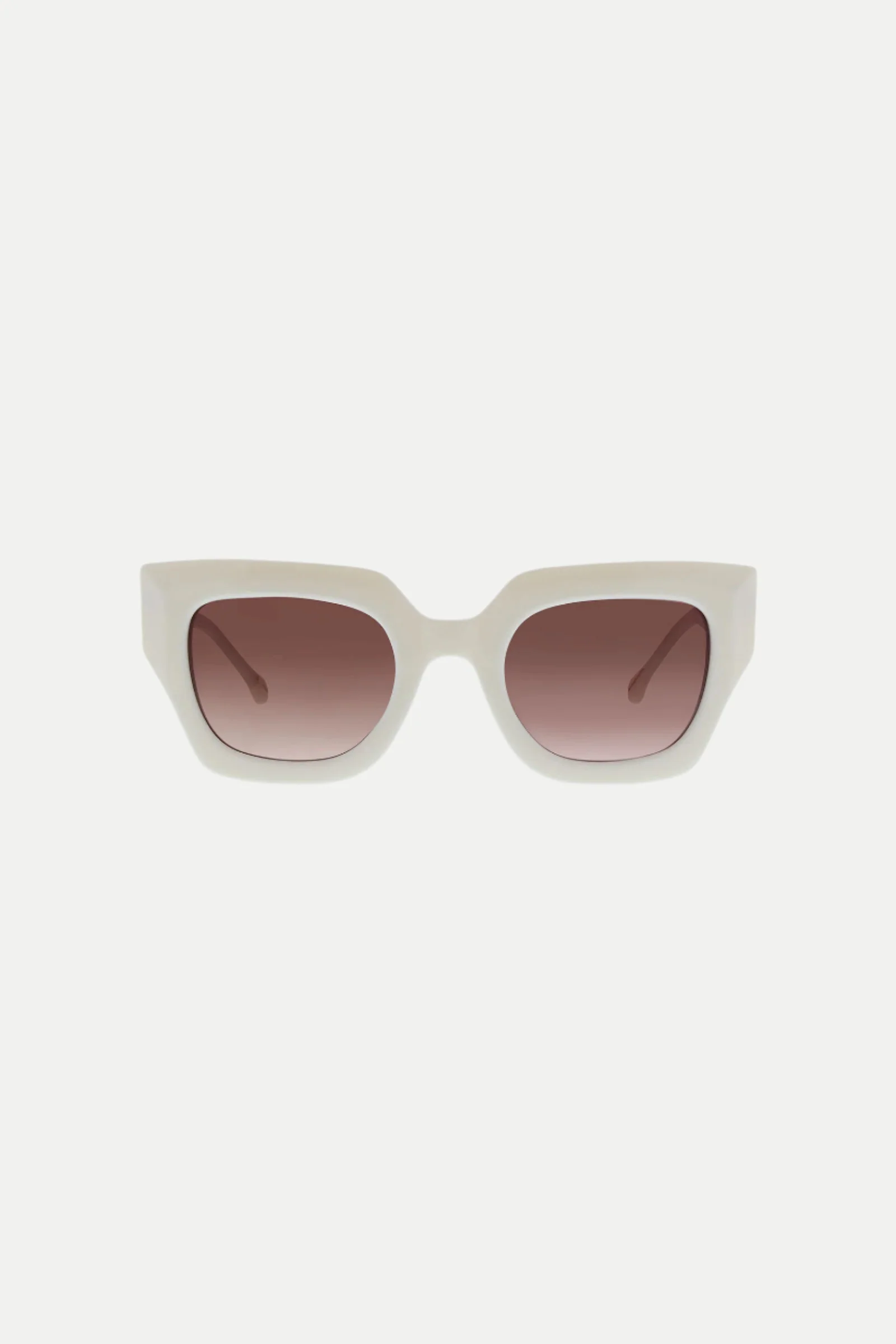 ivory colourway angled view