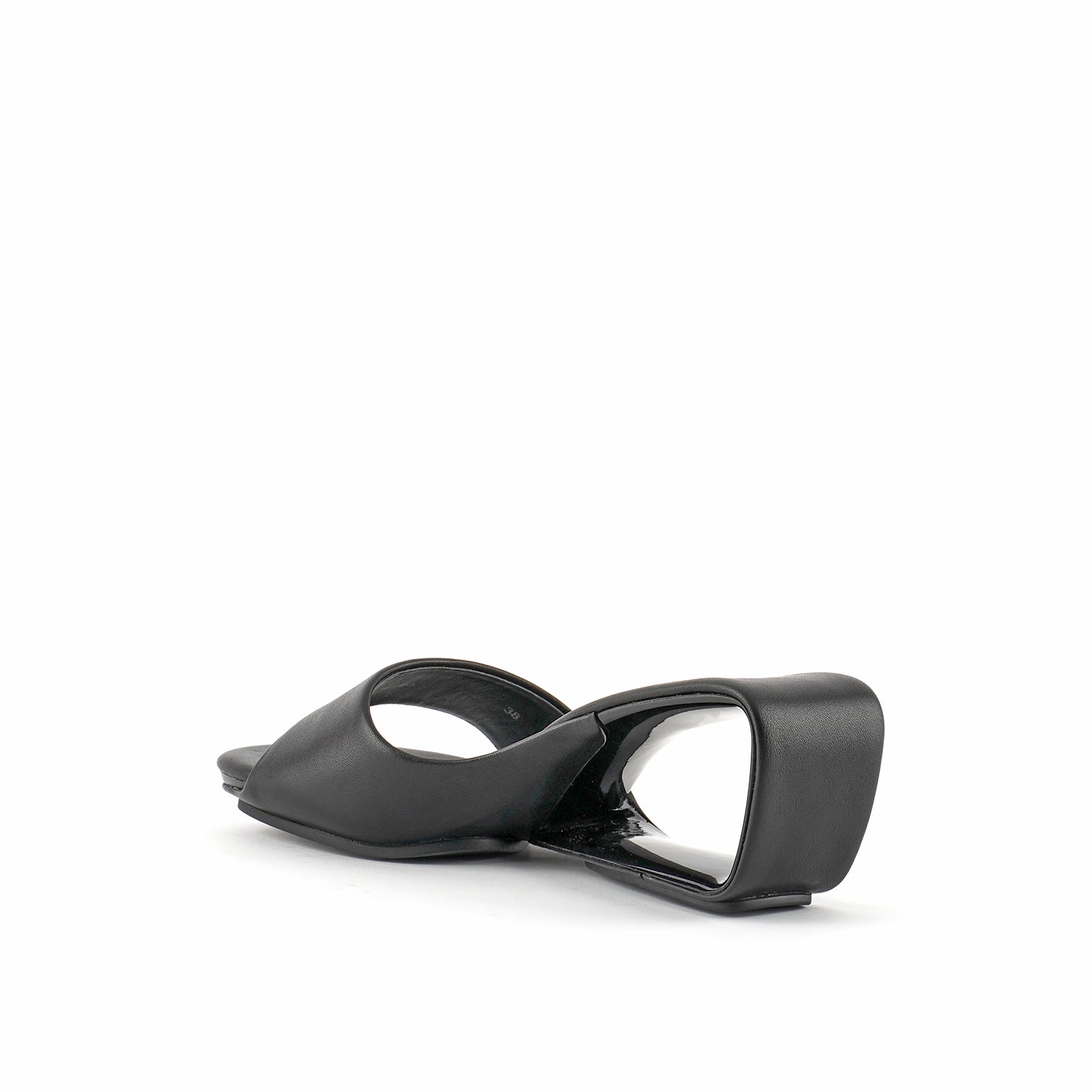 Mobius mid black angle in