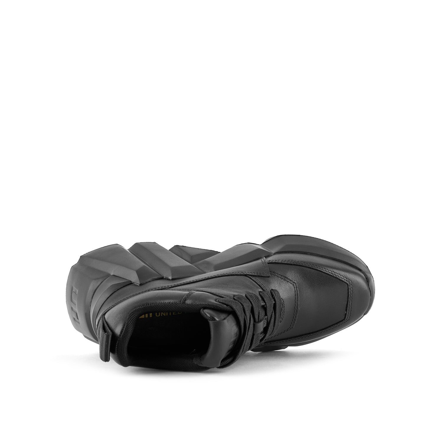Kick max black iii top