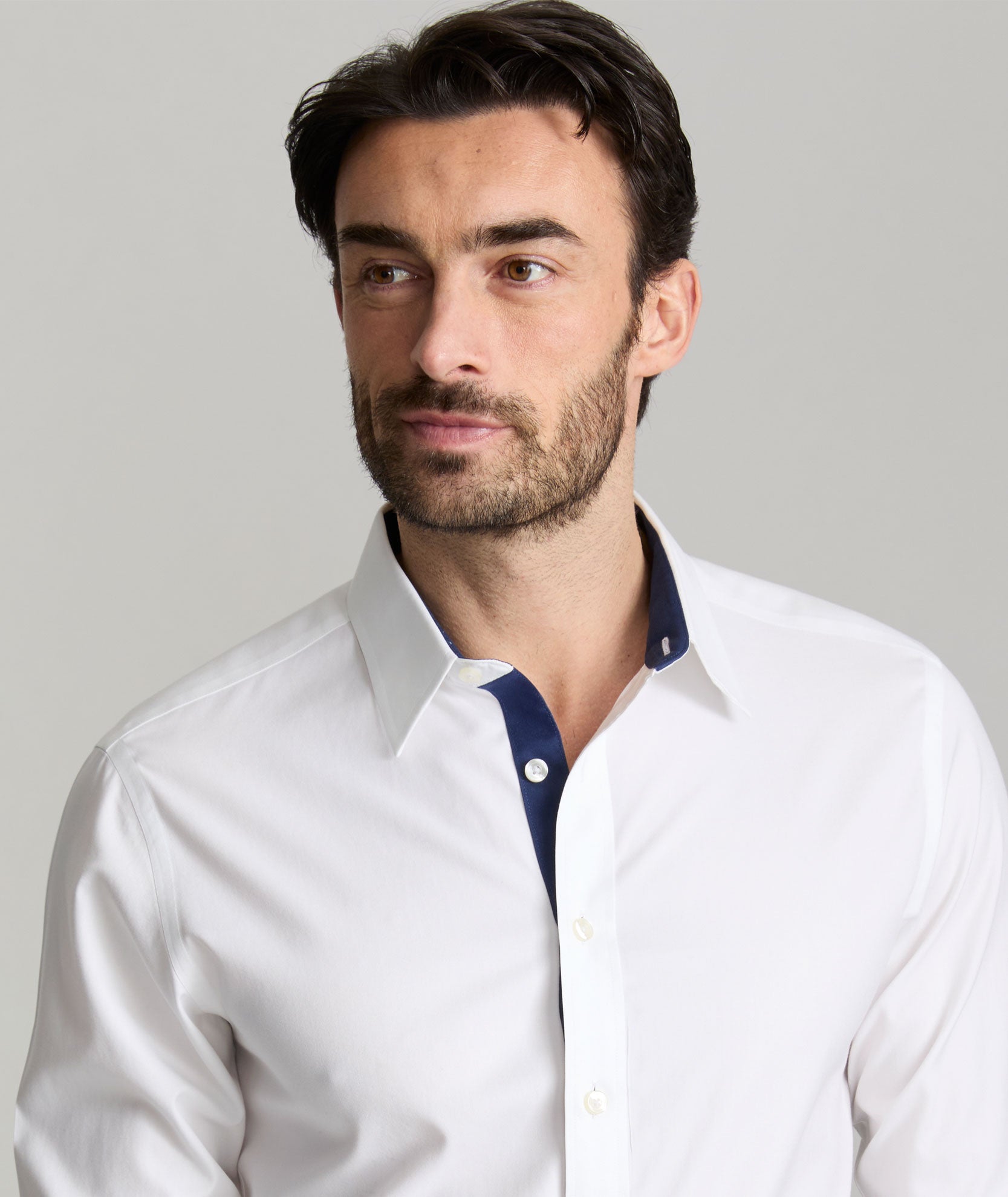 Back view with tailored untucked proportion