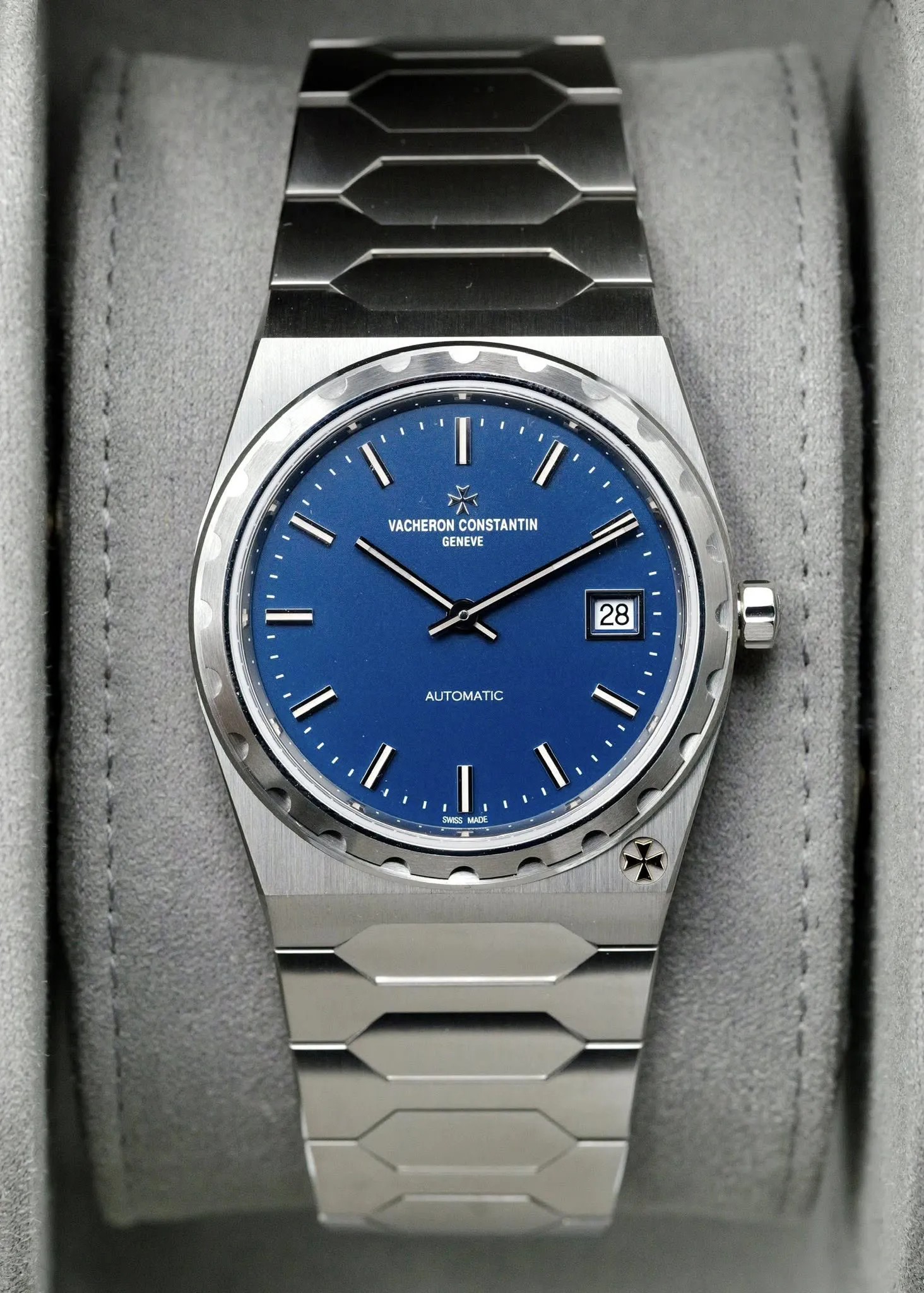 dial detail