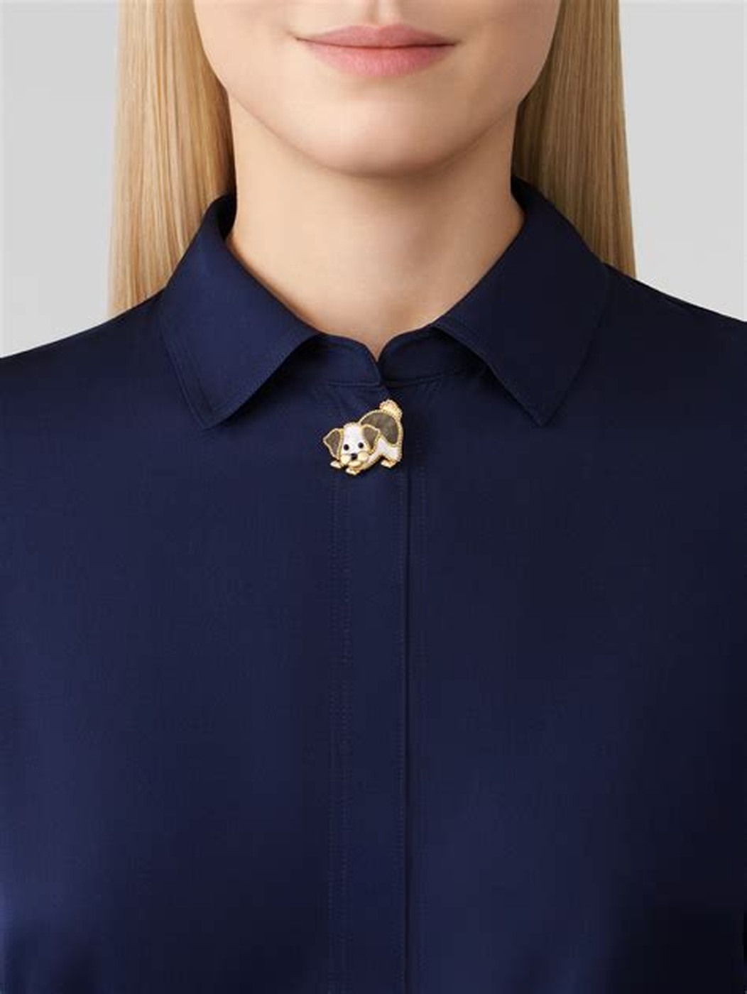 clip worn at the collar