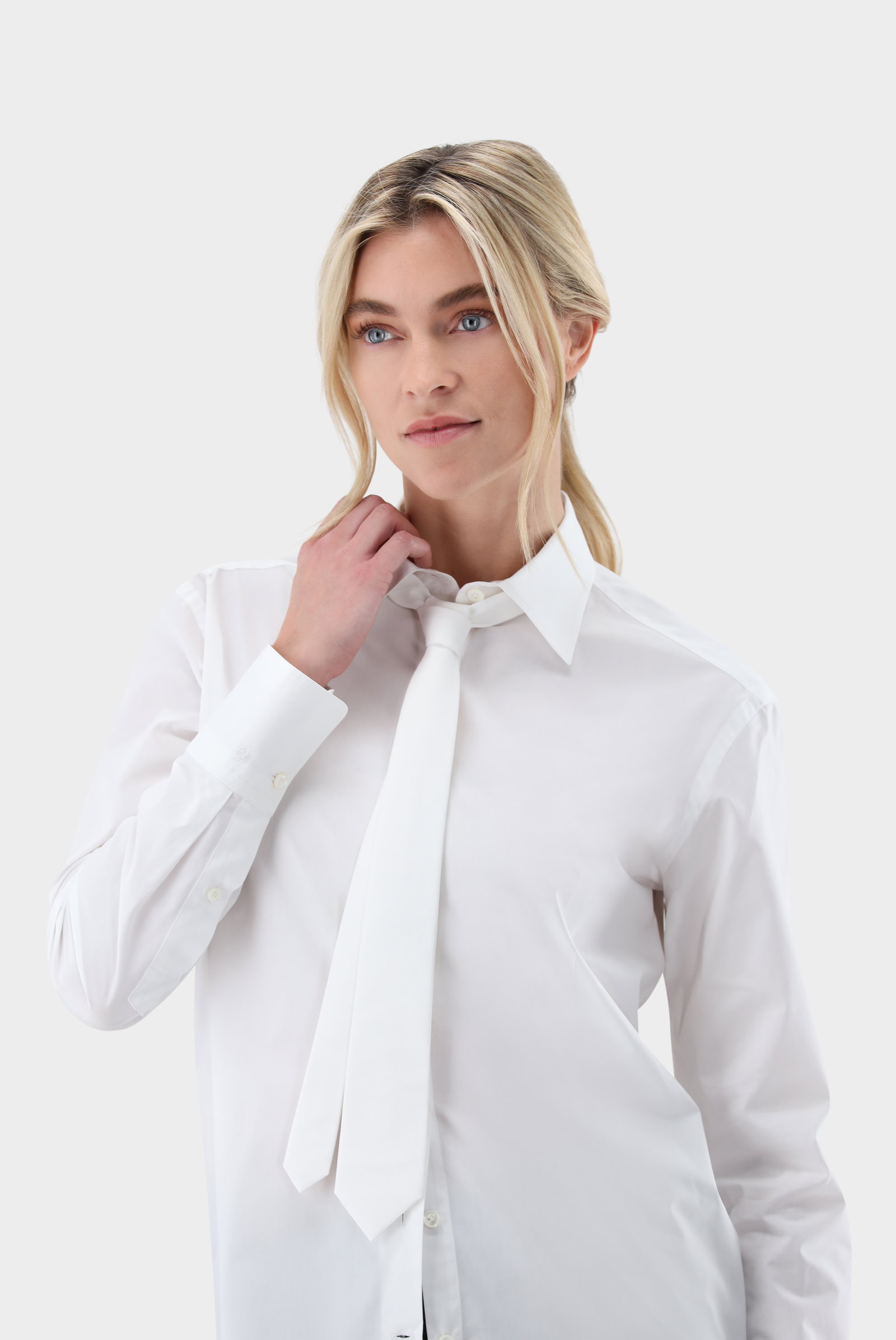 tie-neck detail