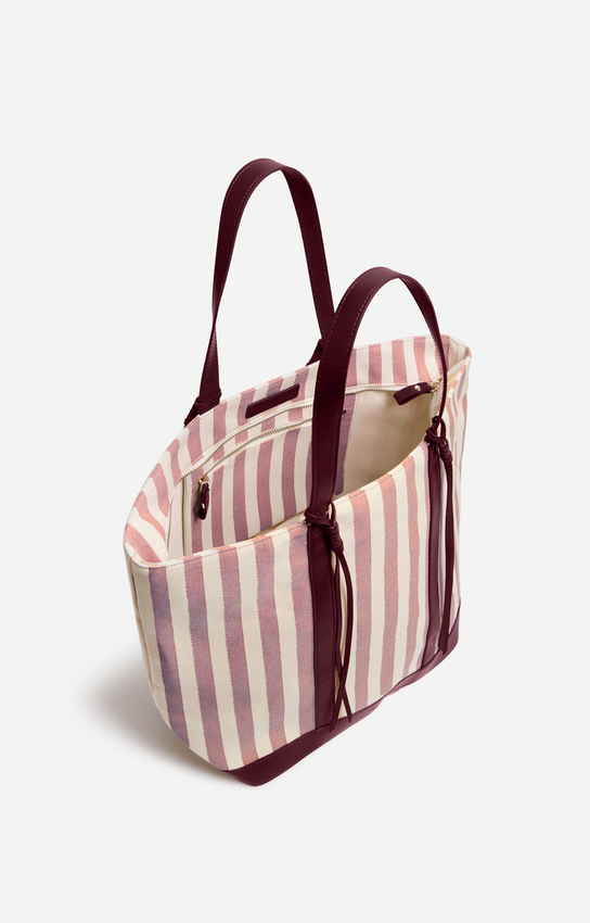 Canvas L Cabas Tote — material close-up