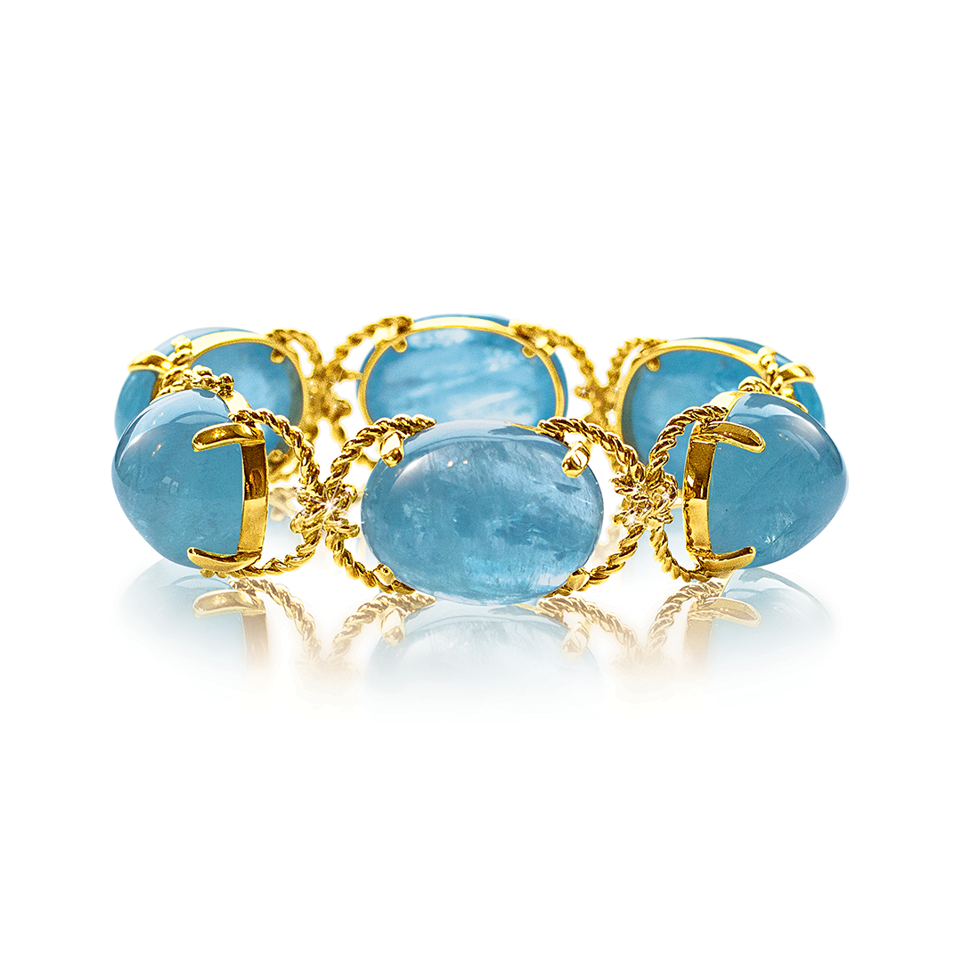 Pebble Bracelet in Aquamarine detail
