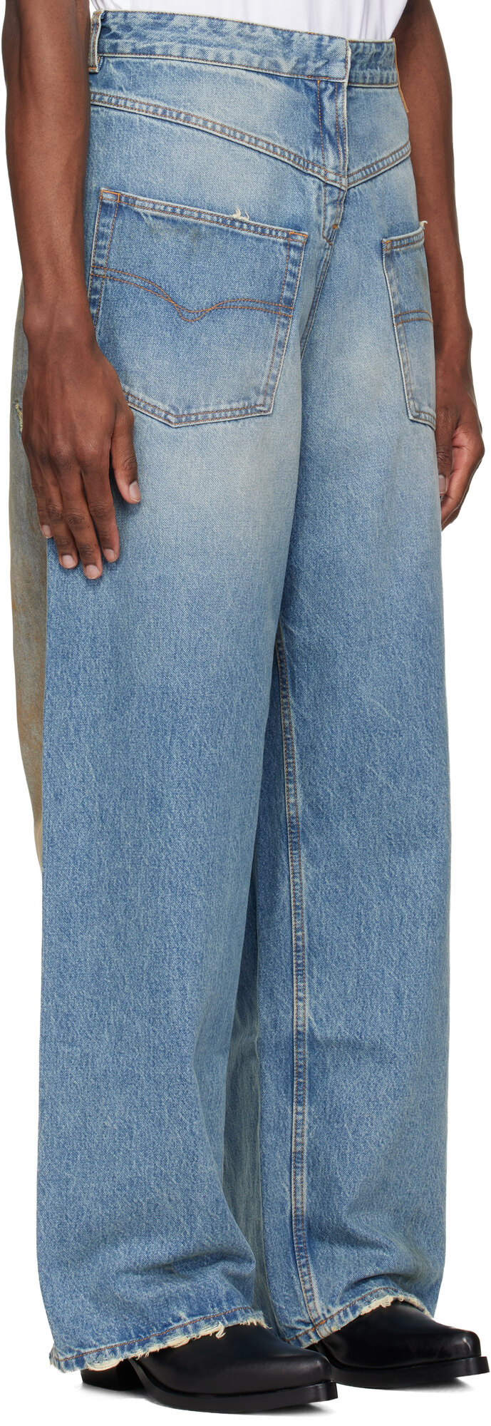 side view of the wide leg