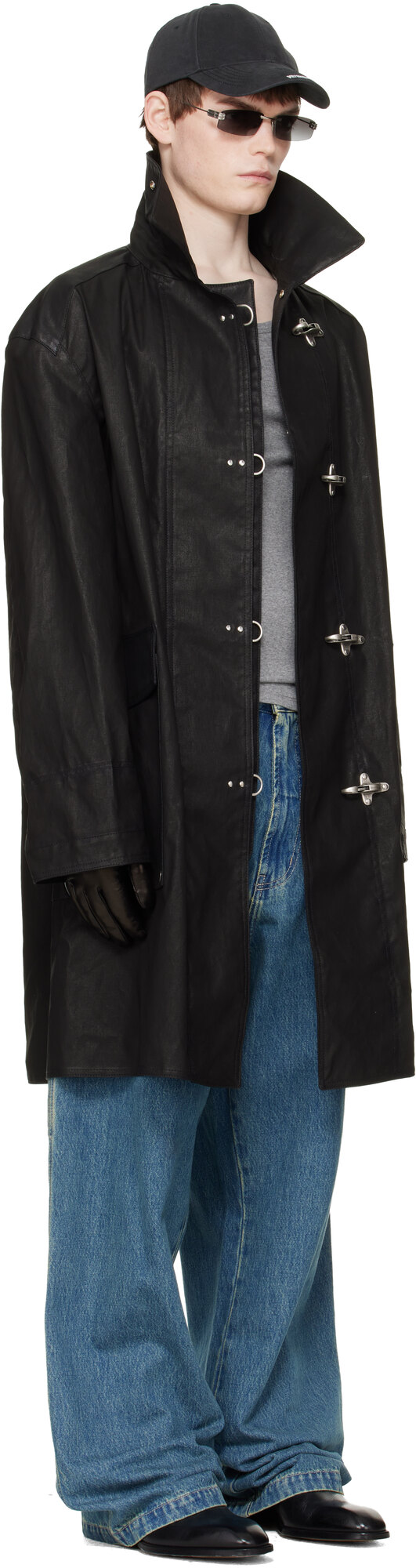 open view with clasp placket