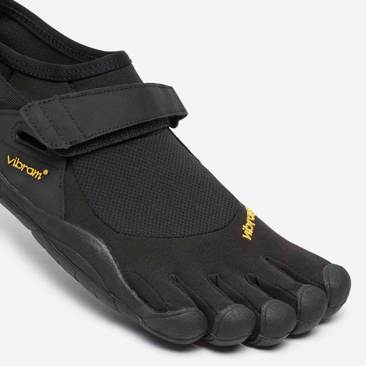 Toe-box detail
