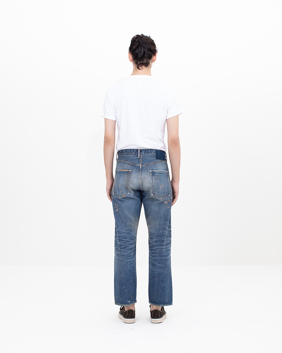 Button-fly and waistband view