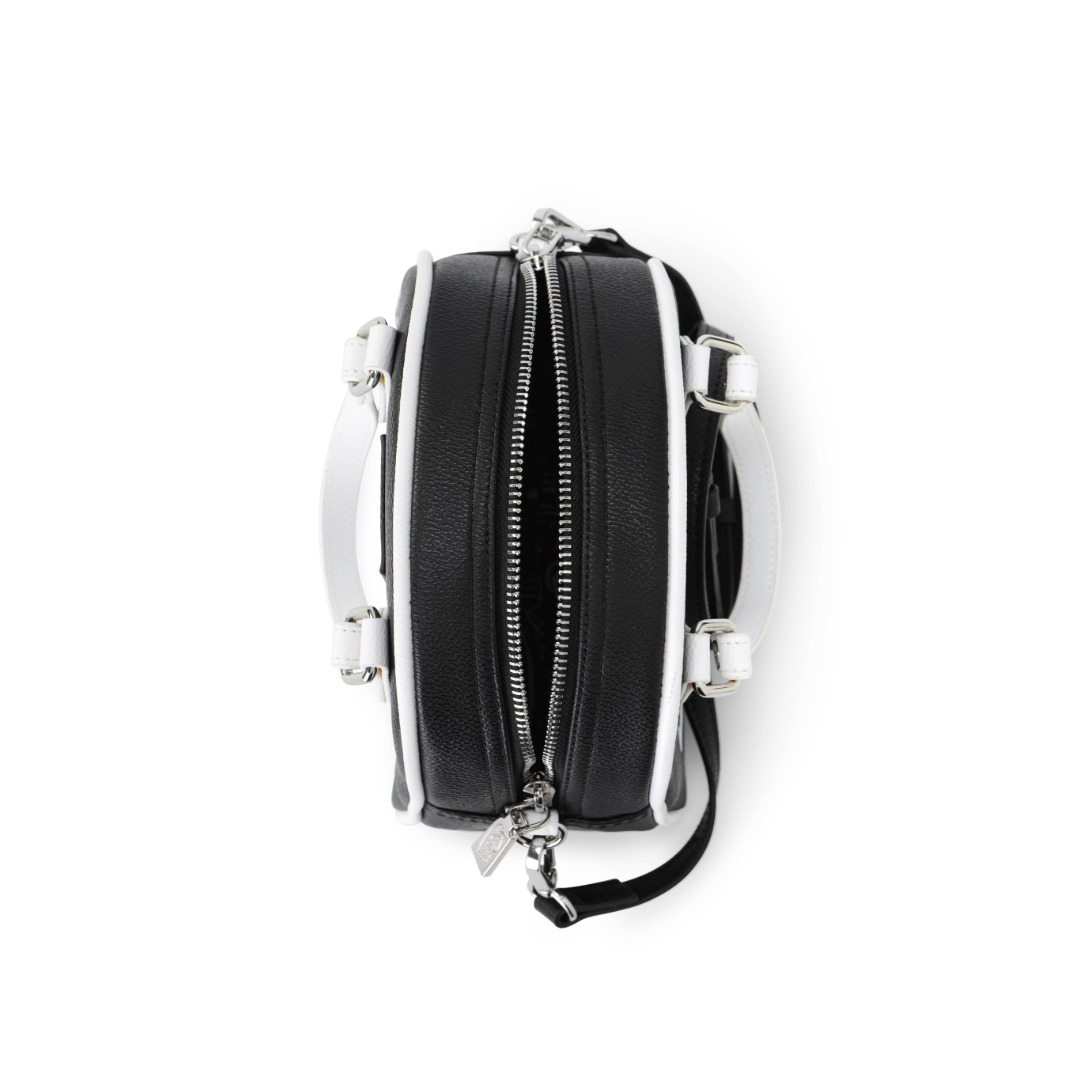 top opening and dual zipper pull view