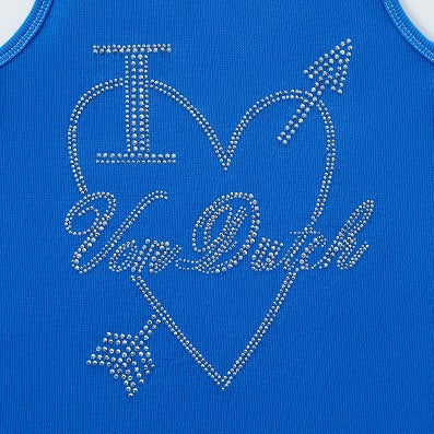 closeup of rhinestone I-heart artwork