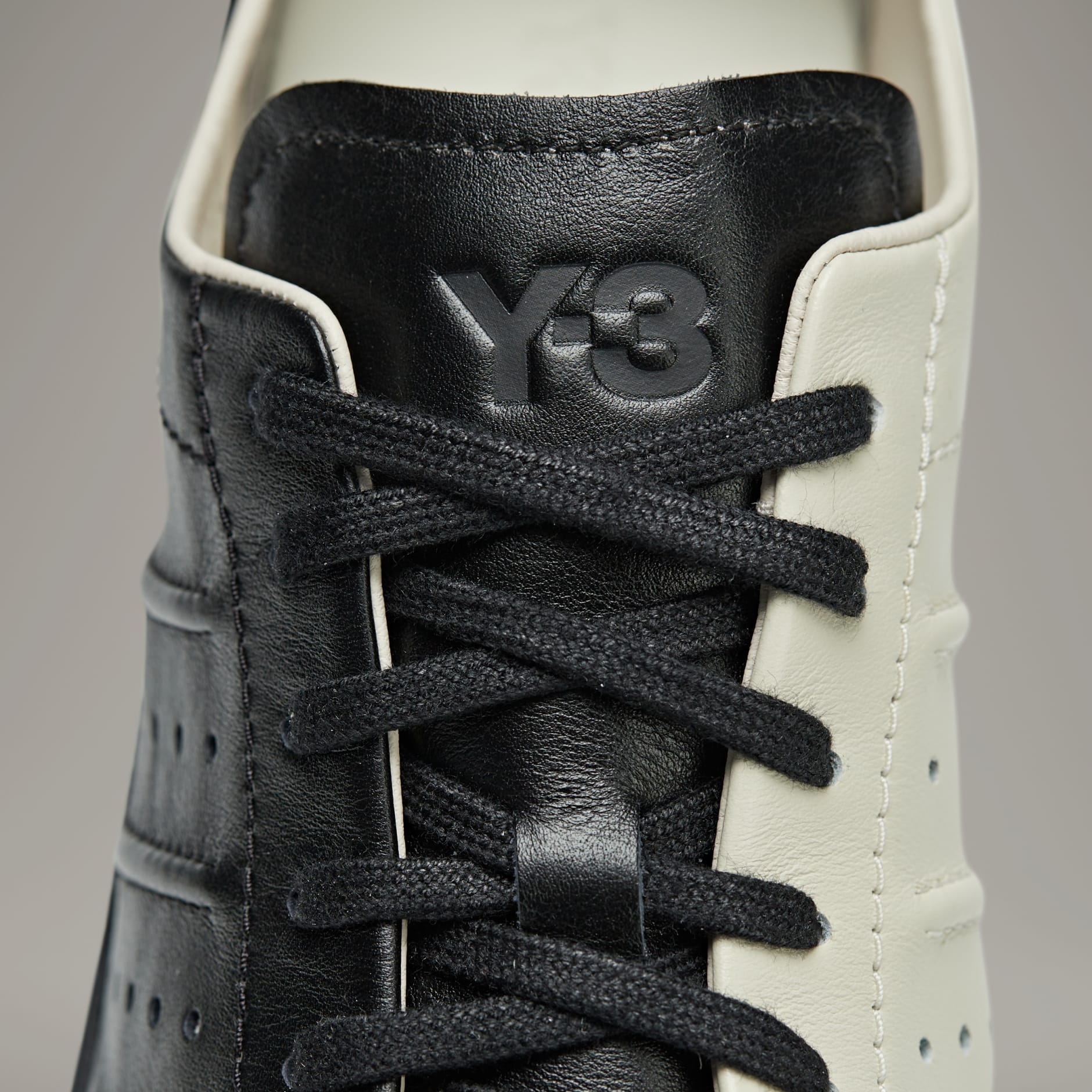 Y-3 tongue detail