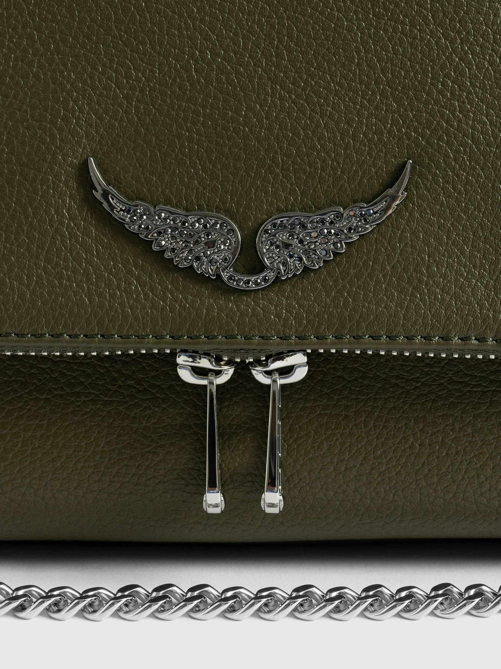 wings detail