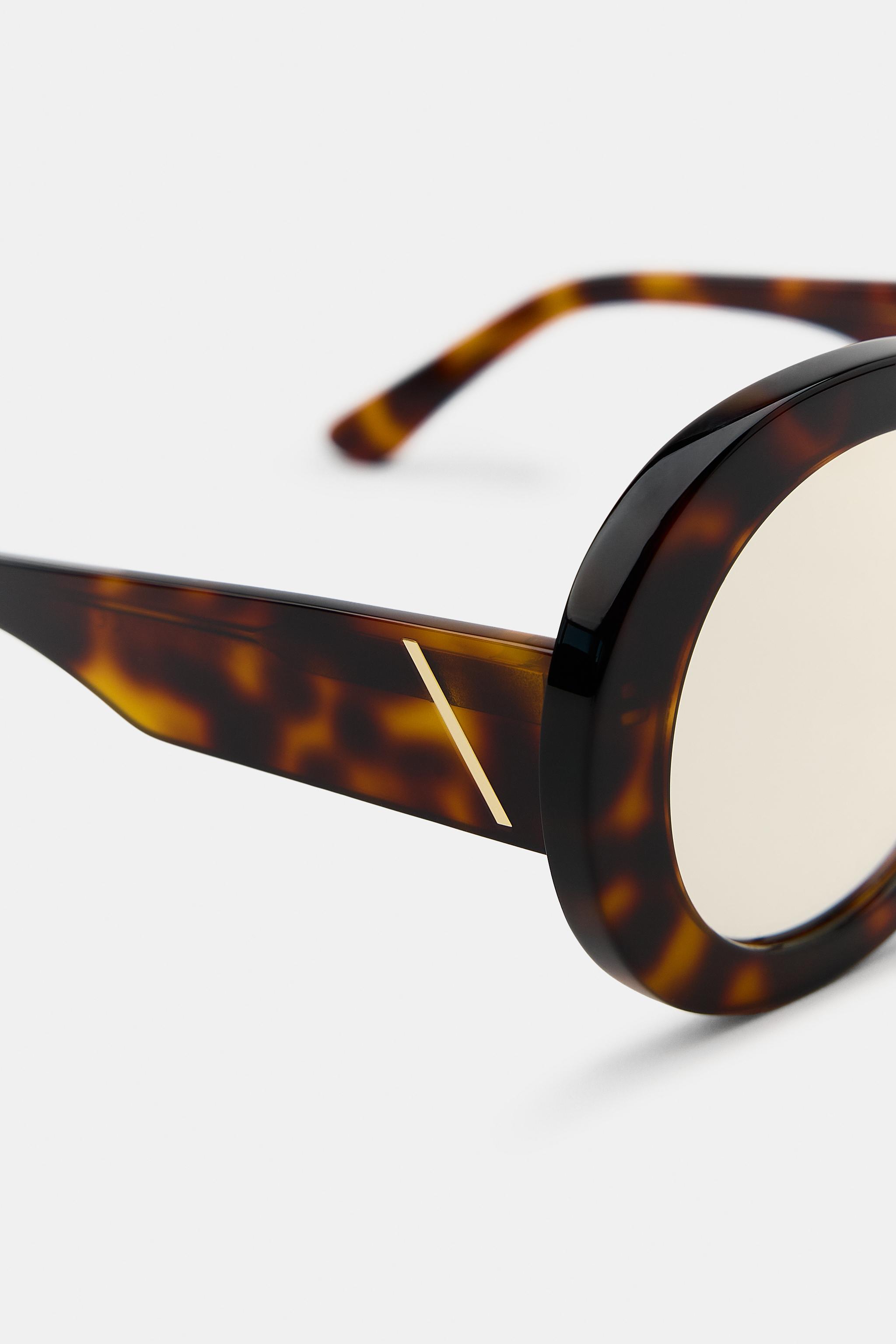 Zara product view