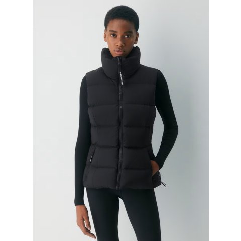 Aritzia SuperSnug Puff Vest cliMATTE