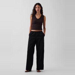 A popular Gap wide-leg pants