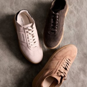 KENNETH COLE Sale