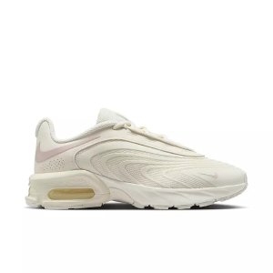 Nike Air Max Women's Athletic Shoes Burgundy