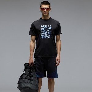 OAKLEY Summer New Arrivals Sporty Vibes