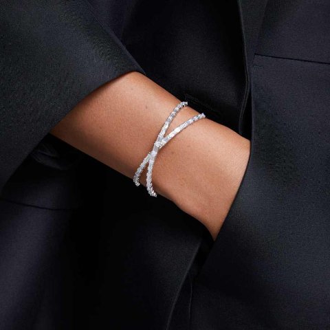 Swarovski Hyperbola Infinity White Rhodium-Plated Cuff