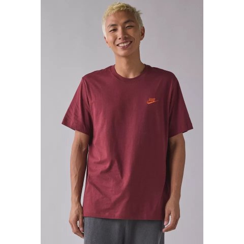 Nike Sportswear Club Tee