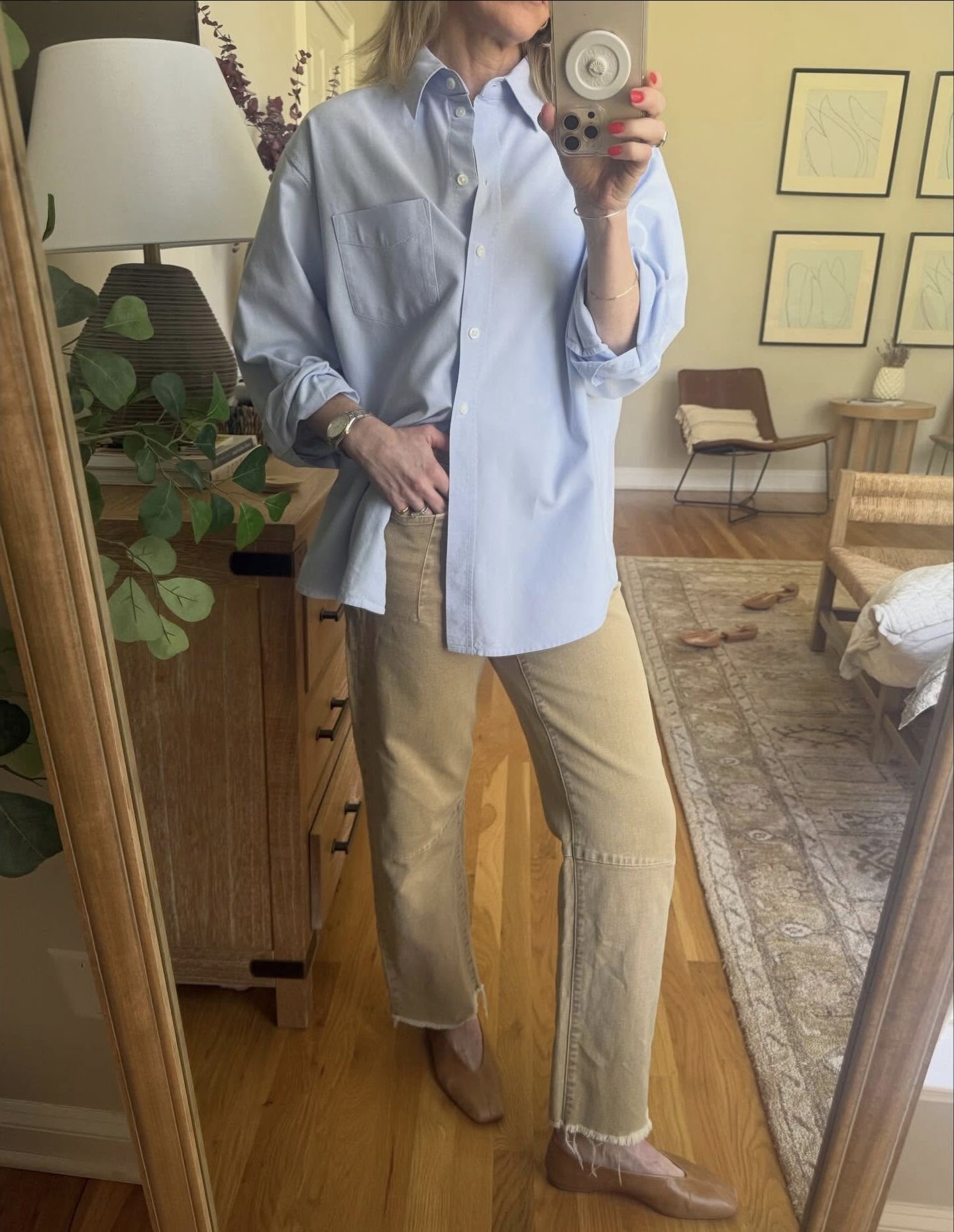 How to Make Oversized Clothes Look Intentional, Not Swallow You